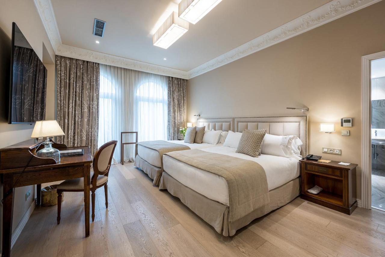 Hotel Rector Salamanca Bagian luar foto Deluxe room