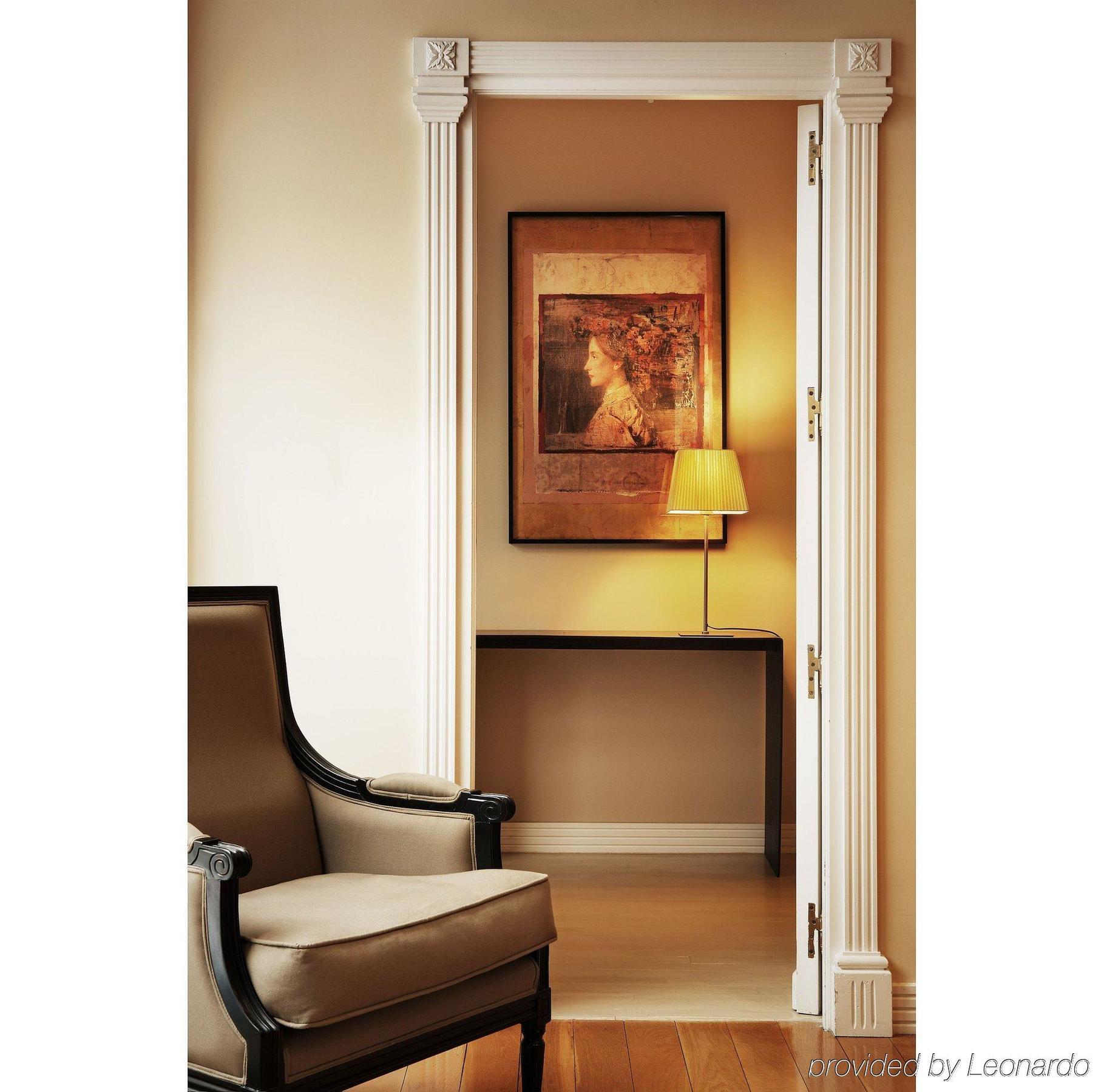 Hotel Rector Salamanca Bagian luar foto A room in the hotel